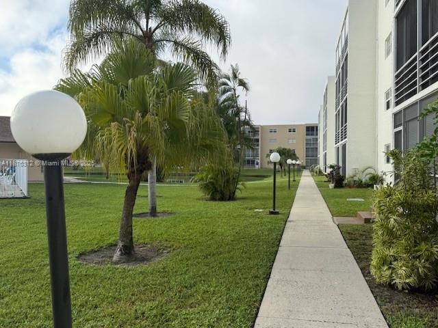 MEADOWBROOK LAKES CONDO - Residential