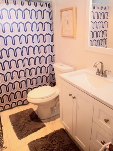 MEADOWBROOK LAKES CONDO - Residential