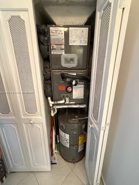 MEADOWBROOK LAKES CONDO - Residential