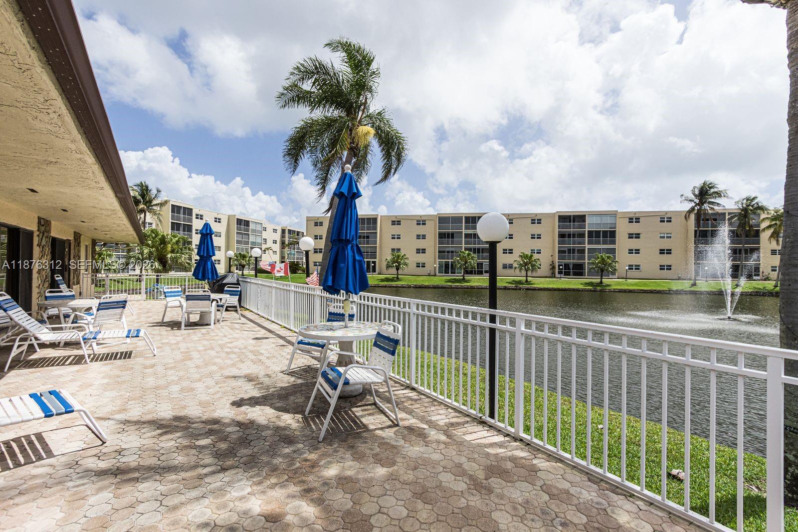 MEADOWBROOK LAKES CONDO - Residential