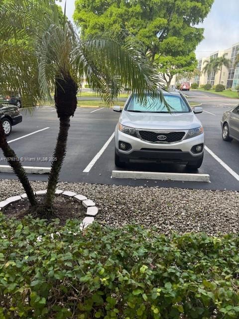 MEADOWBROOK LAKES CONDO - Residential