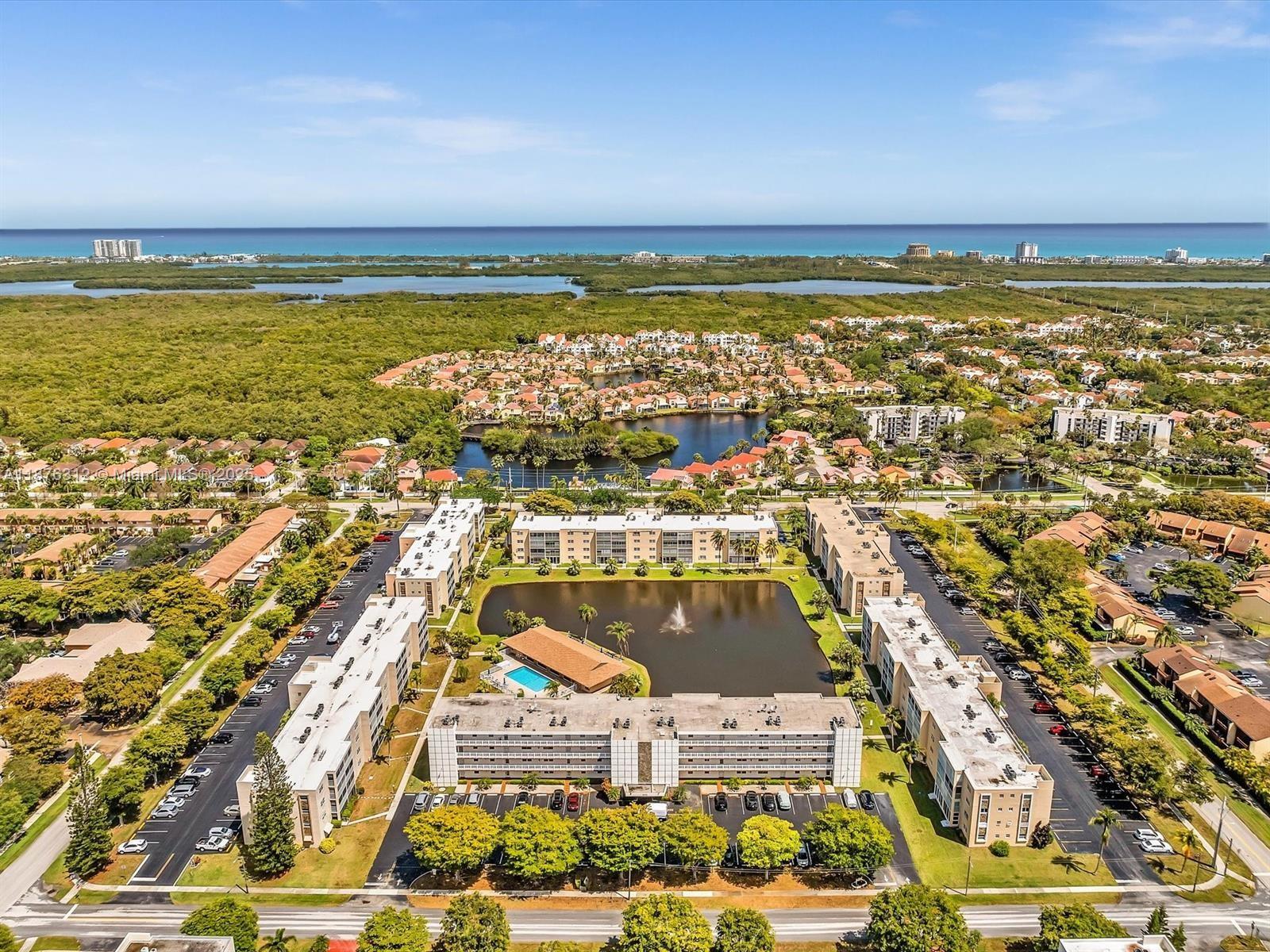 MEADOWBROOK LAKES CONDO - Residential