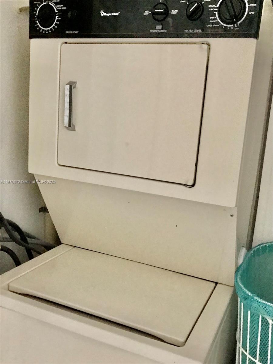 MEADOWBROOK LAKES CONDO - Residential