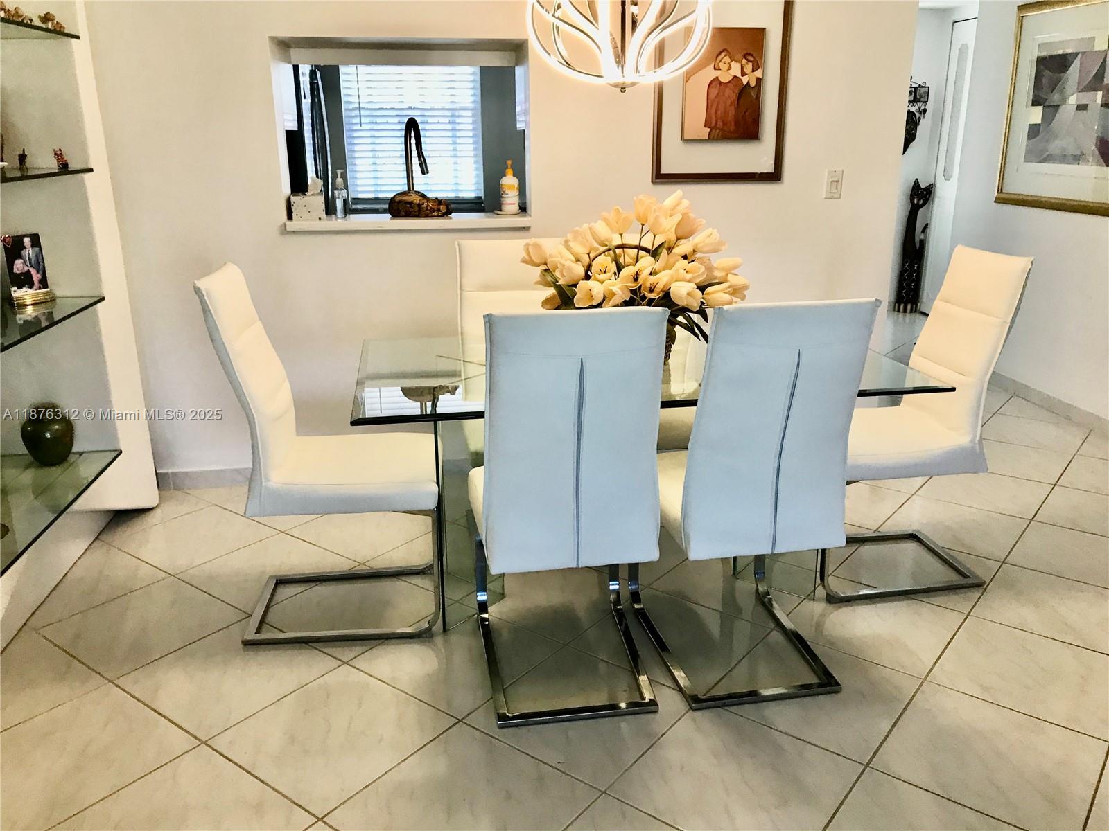 MEADOWBROOK LAKES CONDO - Residential