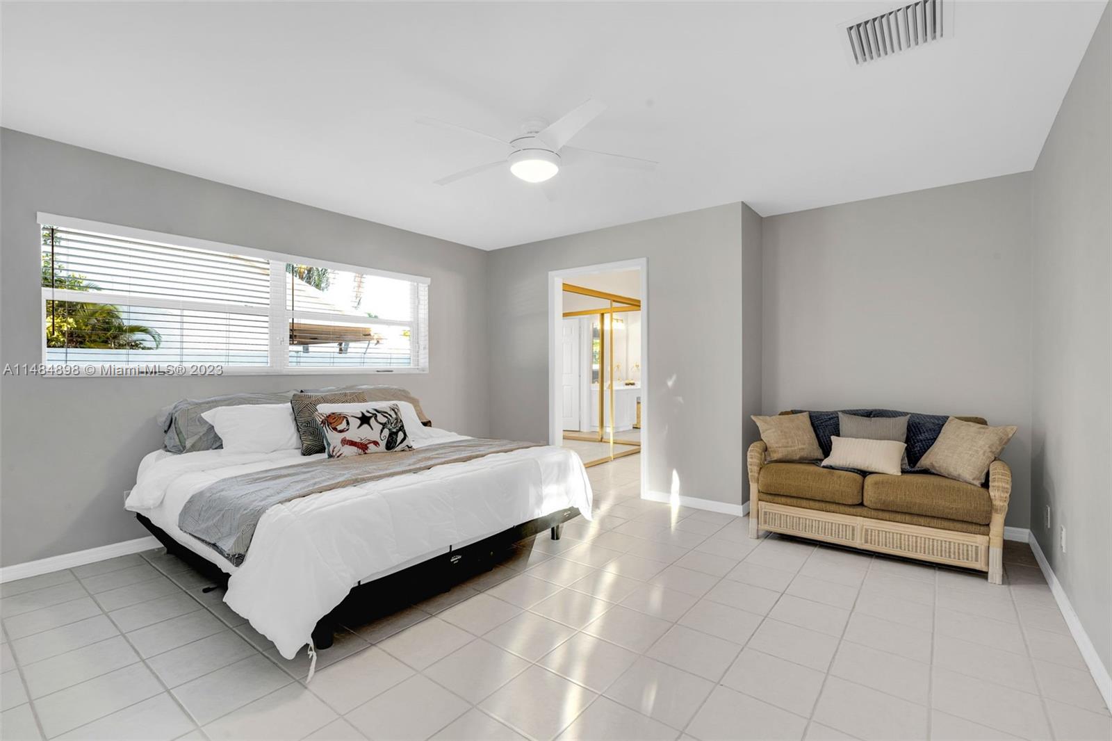 PORT LARGO 3RD ADD - Residential