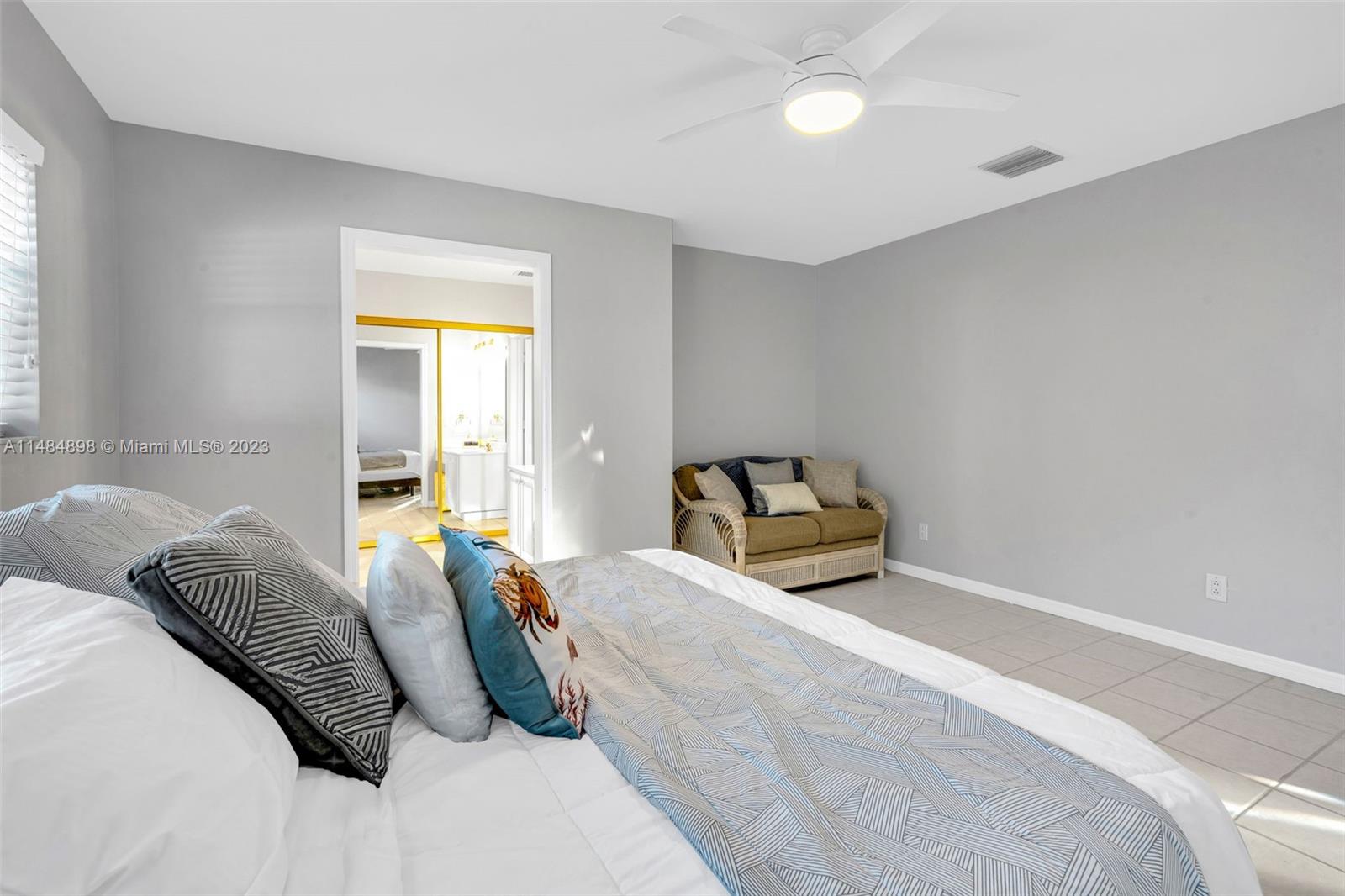 PORT LARGO 3RD ADD - Residential