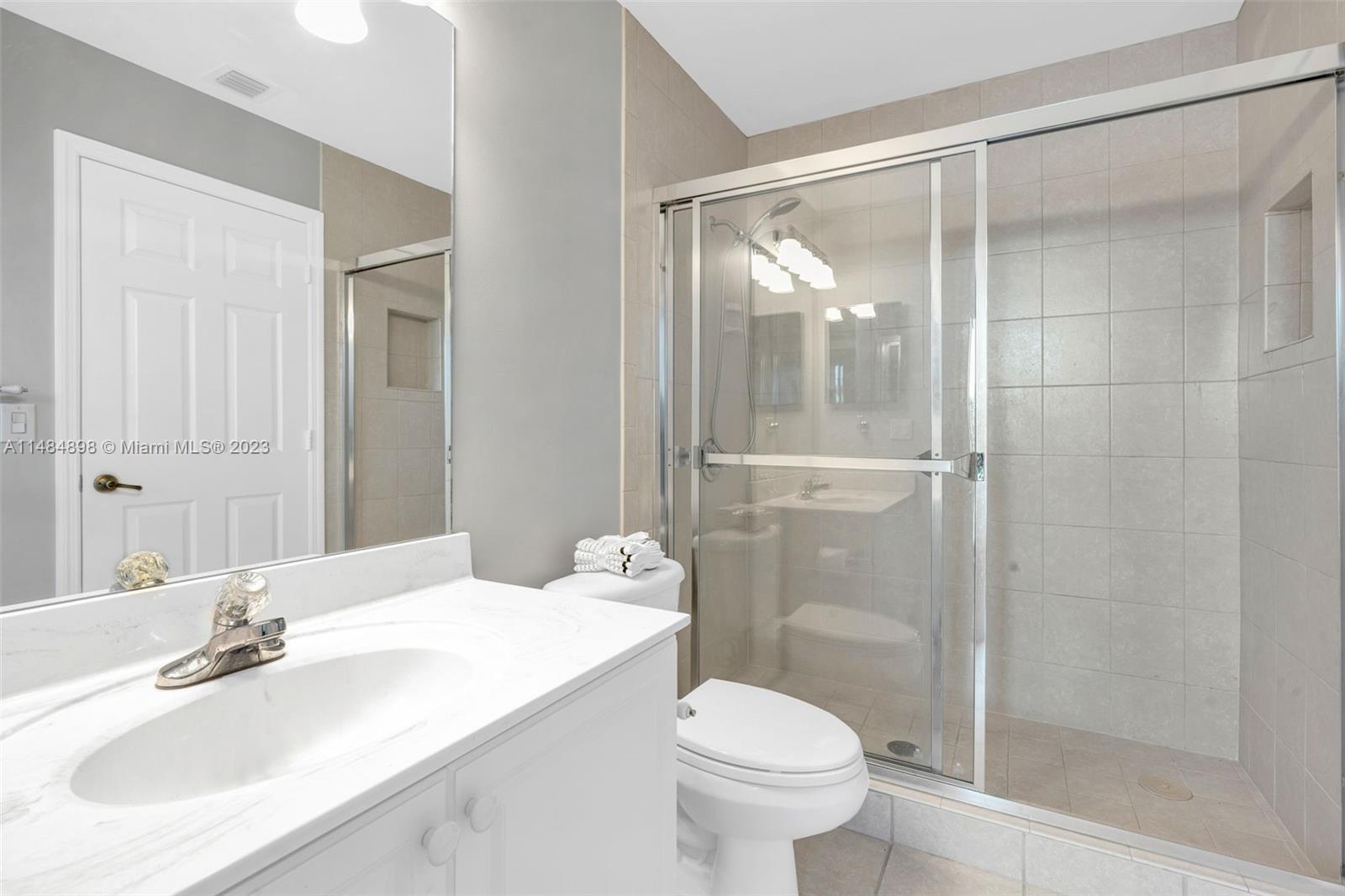 PORT LARGO 3RD ADD - Residential