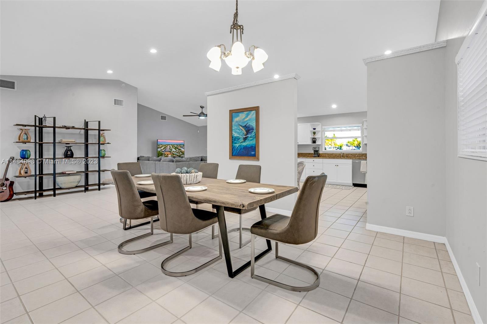 PORT LARGO 3RD ADD - Residential