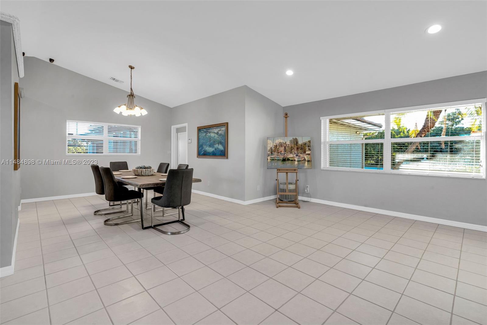 PORT LARGO 3RD ADD - Residential