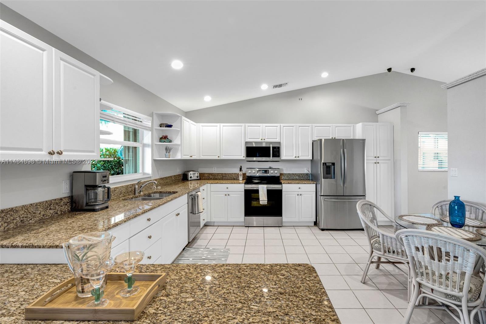 PORT LARGO 3RD ADD - Residential