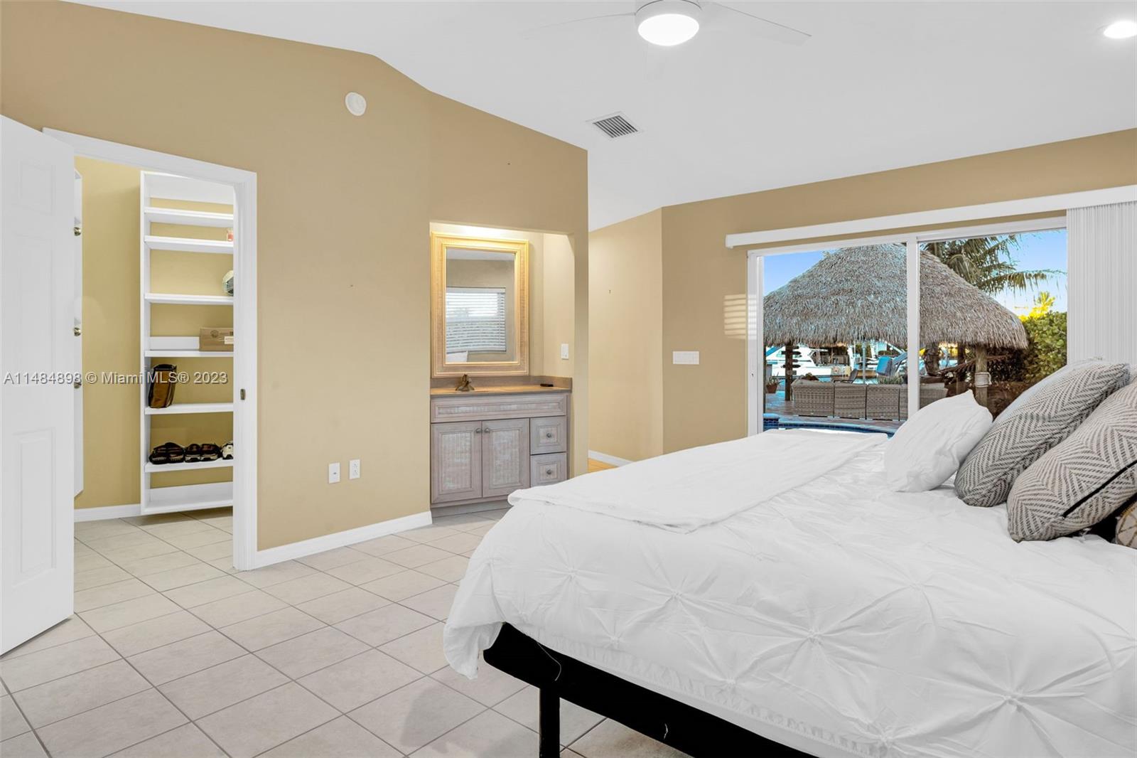 PORT LARGO 3RD ADD - Residential