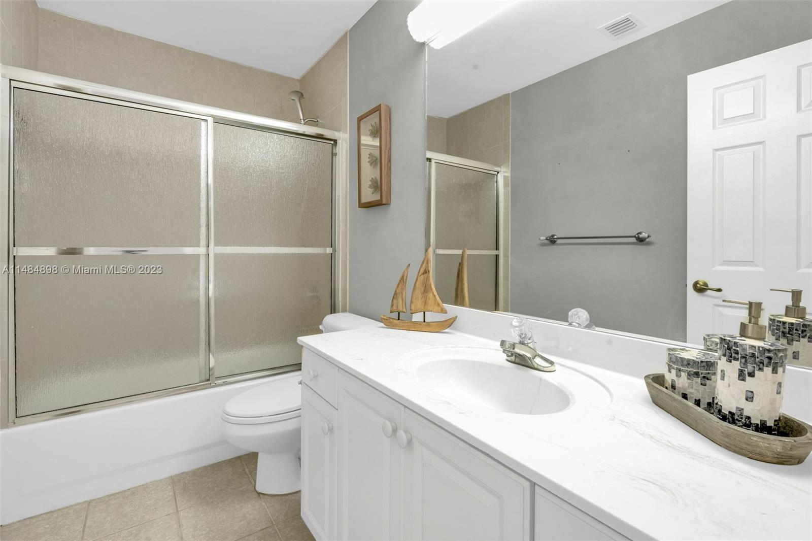 PORT LARGO 3RD ADD - Residential