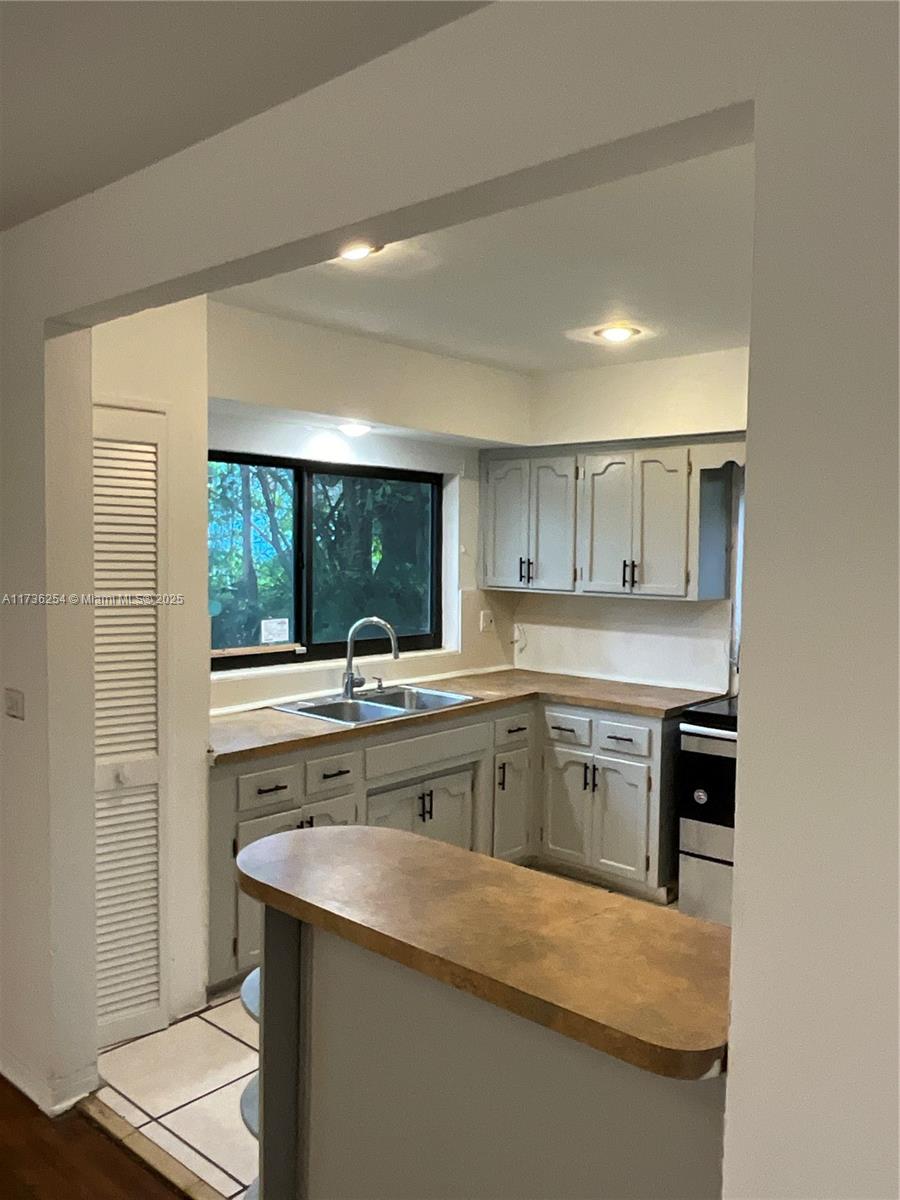 CRESTWOOD - Residential