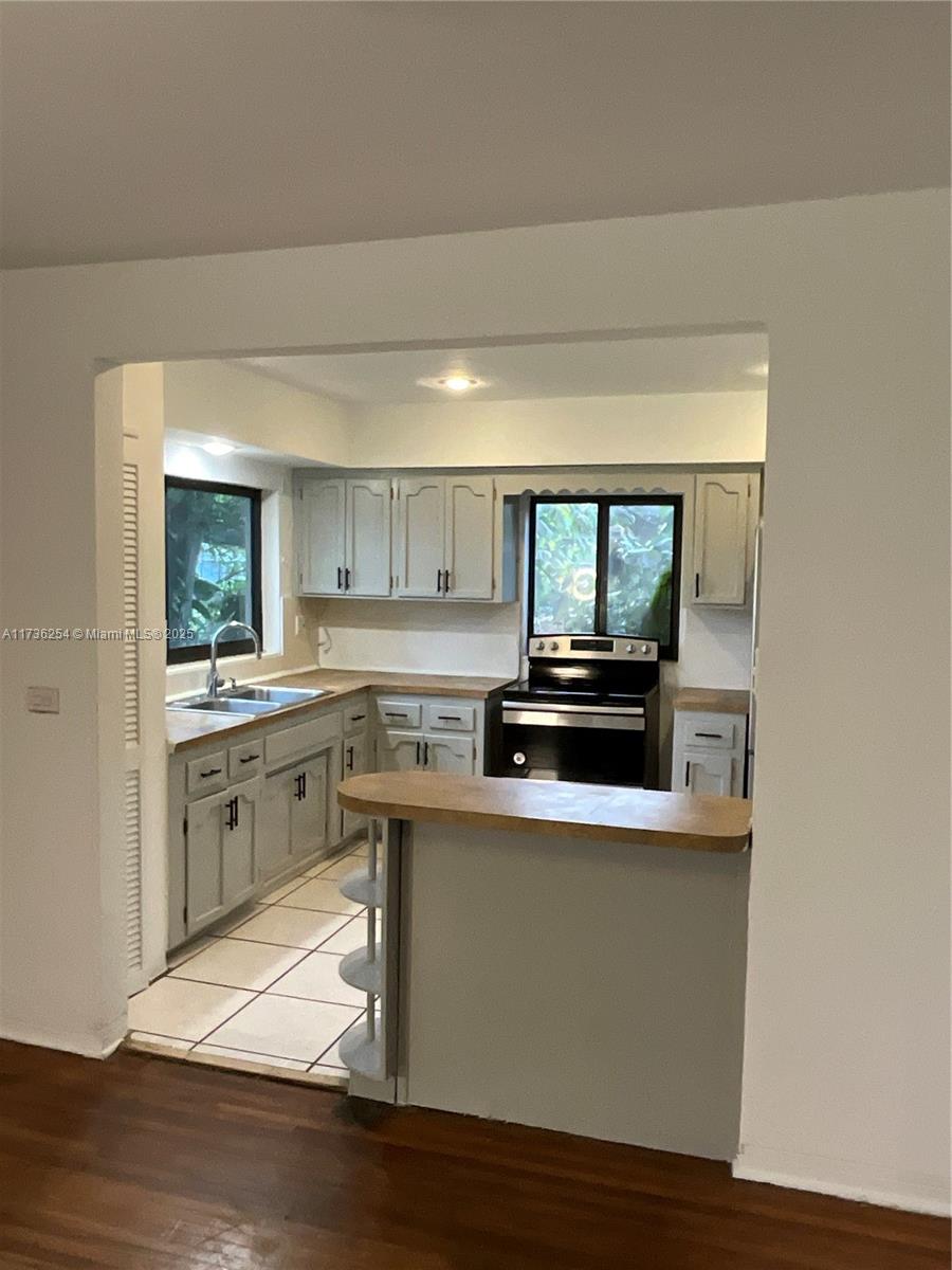 CRESTWOOD - Residential
