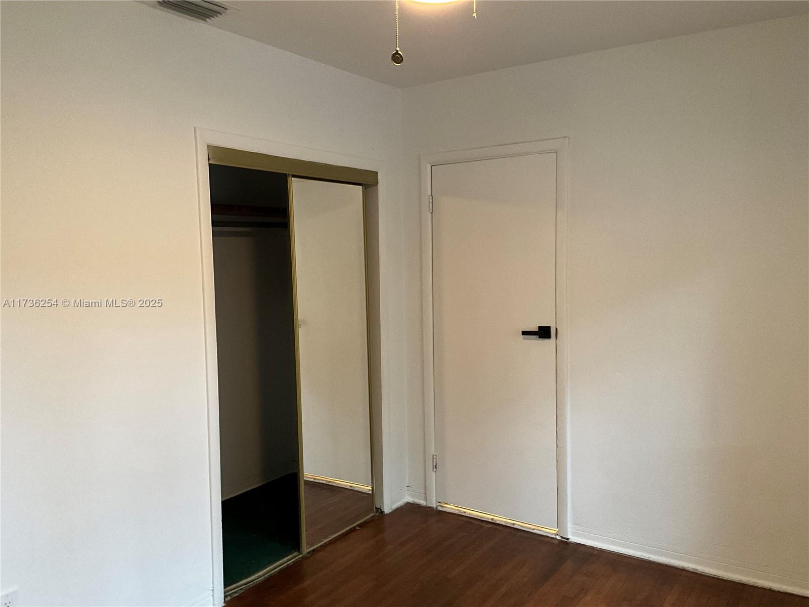 CRESTWOOD - Residential