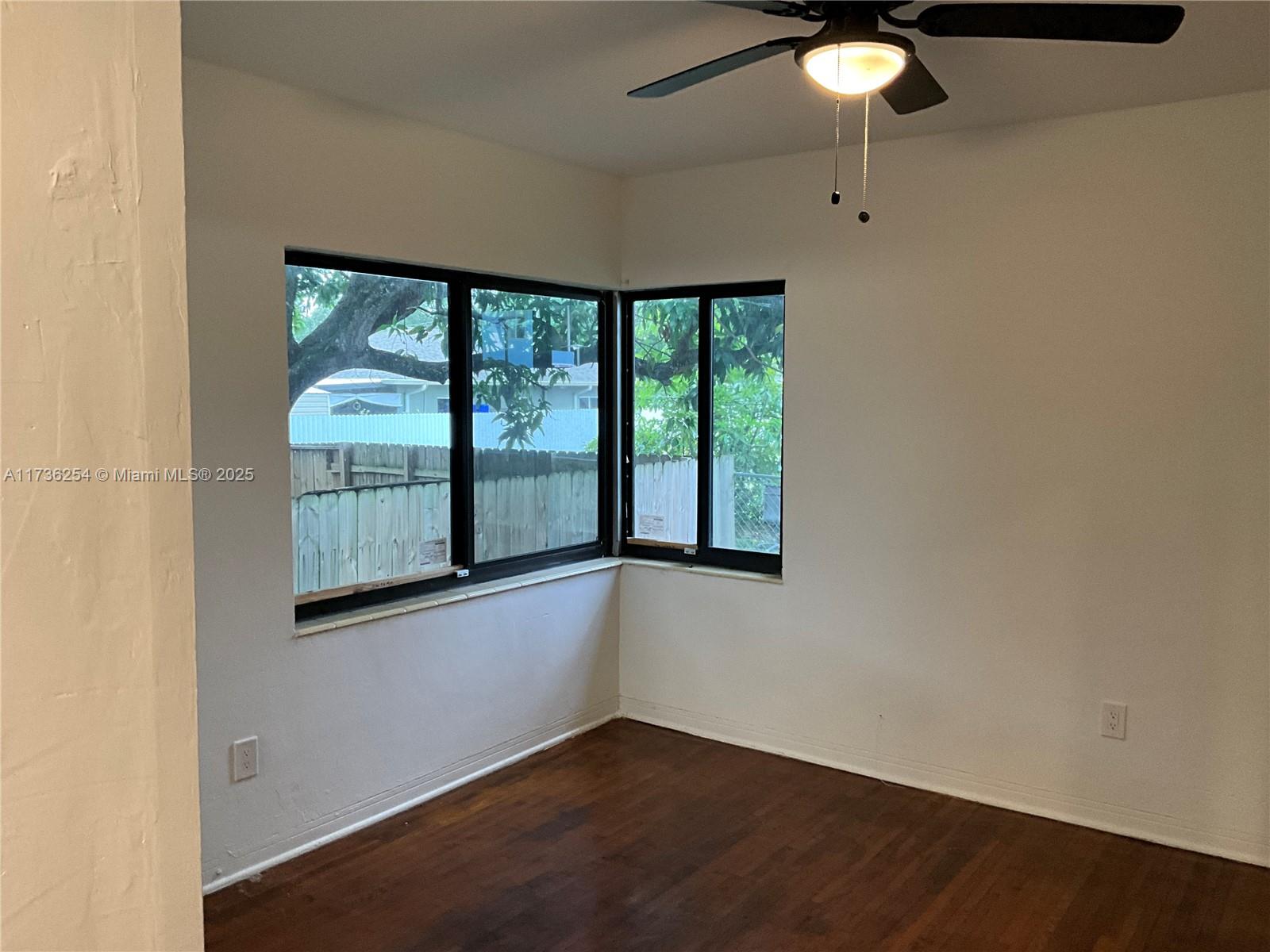CRESTWOOD - Residential