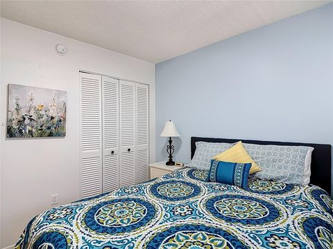 Tiny photo for 201 178th Dr #315, Sunny Isles Beach, FL 33160 (MLS # A12027878)