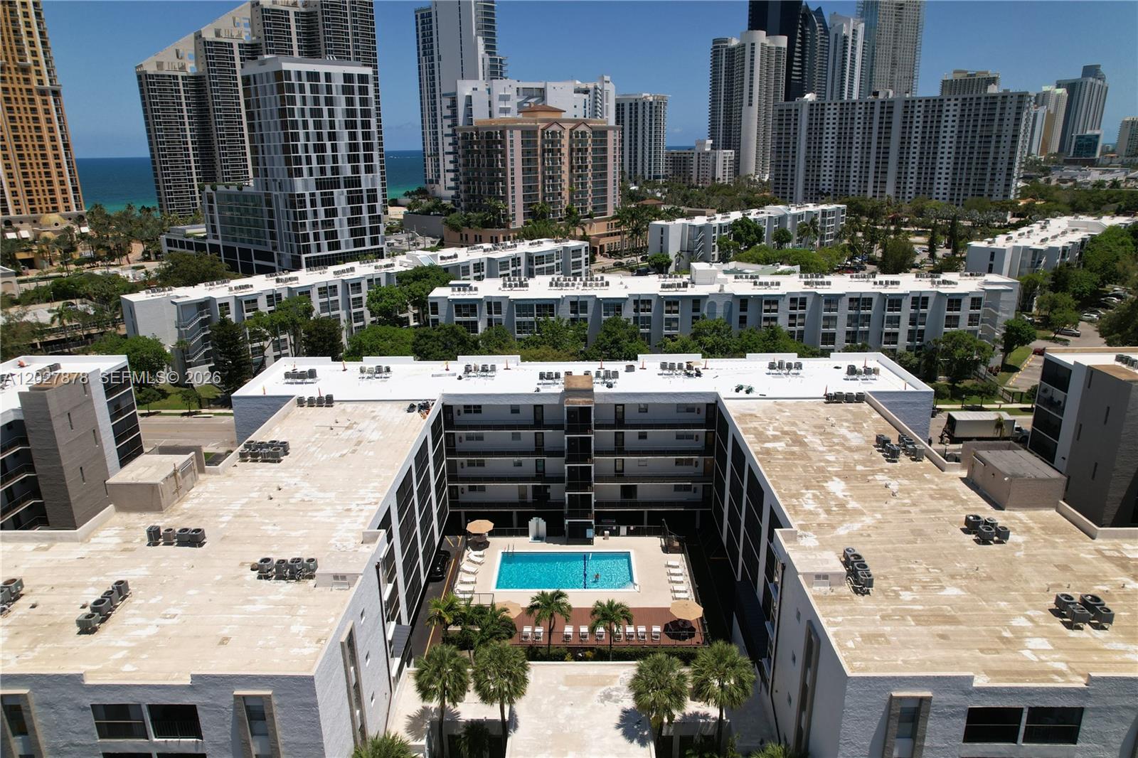 LE CARTIER CONDO - Residential