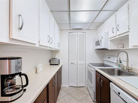 Tiny photo for 201 178th Dr #315, Sunny Isles Beach, FL 33160 (MLS # A12027878)