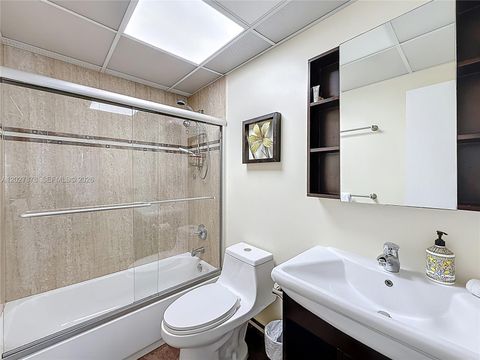 Tiny photo for 201 178th Dr #315, Sunny Isles Beach, FL 33160 (MLS # A12027878)