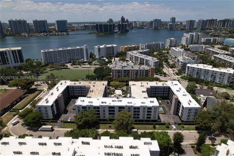 Tiny photo for 201 178th Dr #315, Sunny Isles Beach, FL 33160 (MLS # A12027878)