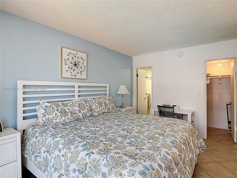 Tiny photo for 201 178th Dr #315, Sunny Isles Beach, FL 33160 (MLS # A12027878)