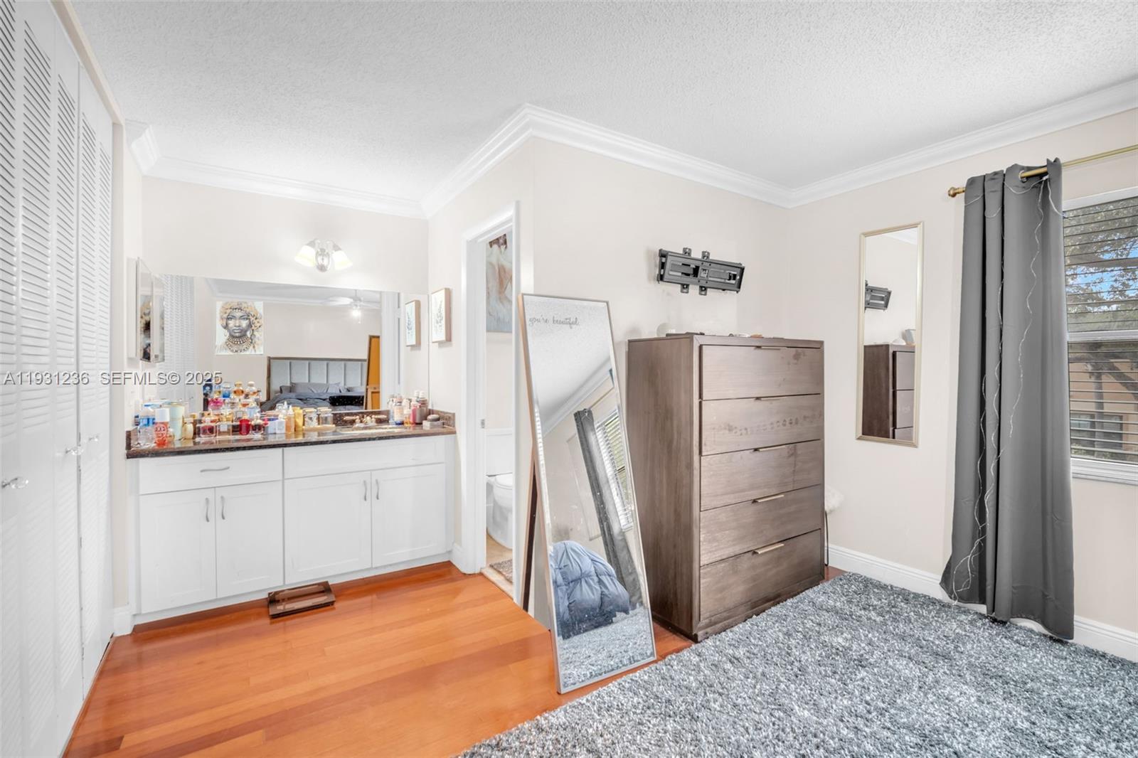 VILLAGE AT BLUE LAKE COND - Residential