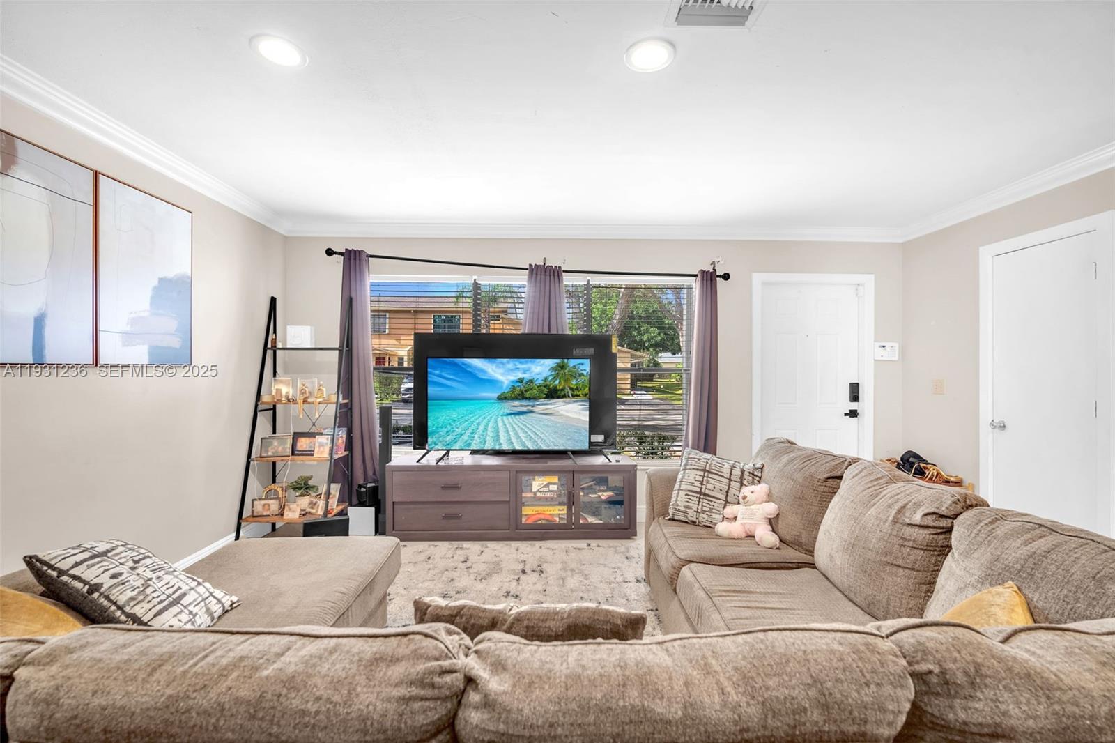 VILLAGE AT BLUE LAKE COND - Residential