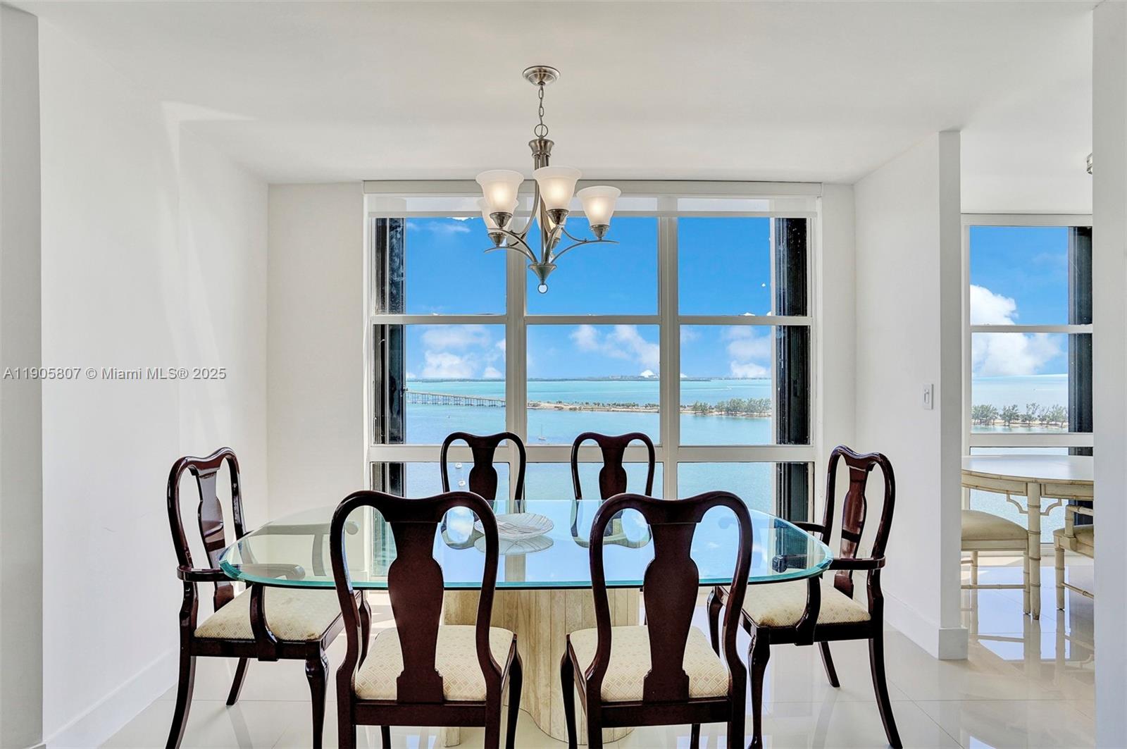 BRICKELL PLACE CONDO - Residential Lease