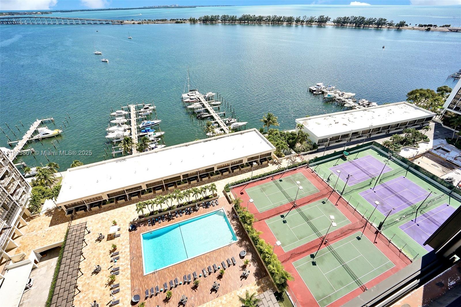 BRICKELL PLACE CONDO - Residential Lease