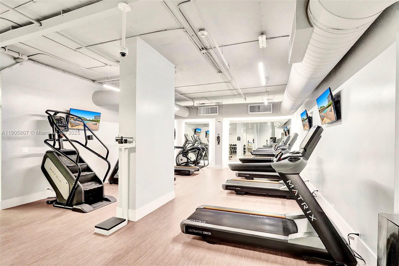 BRICKELL PLACE CONDO - Residential Lease