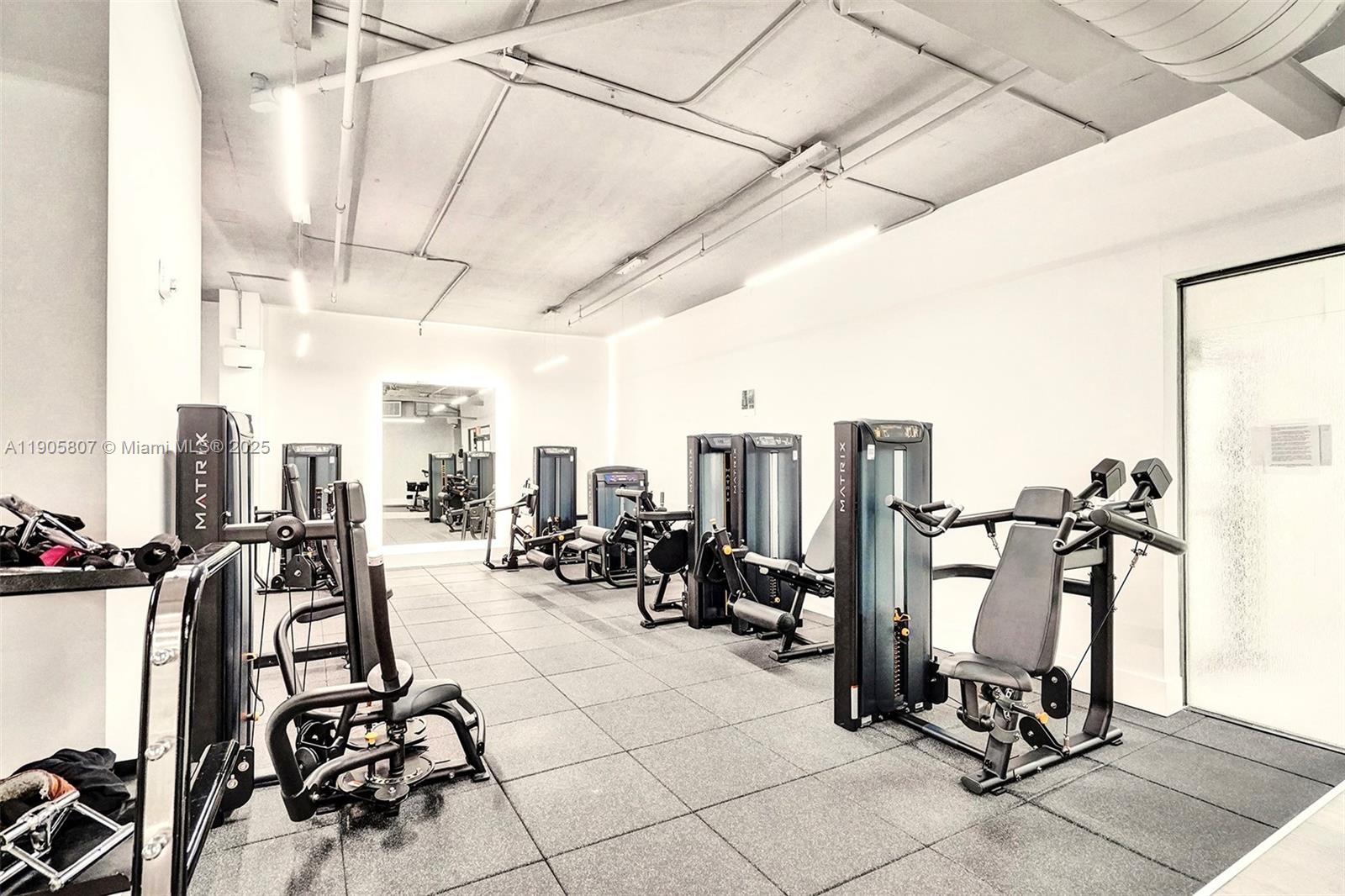 BRICKELL PLACE CONDO - Residential Lease