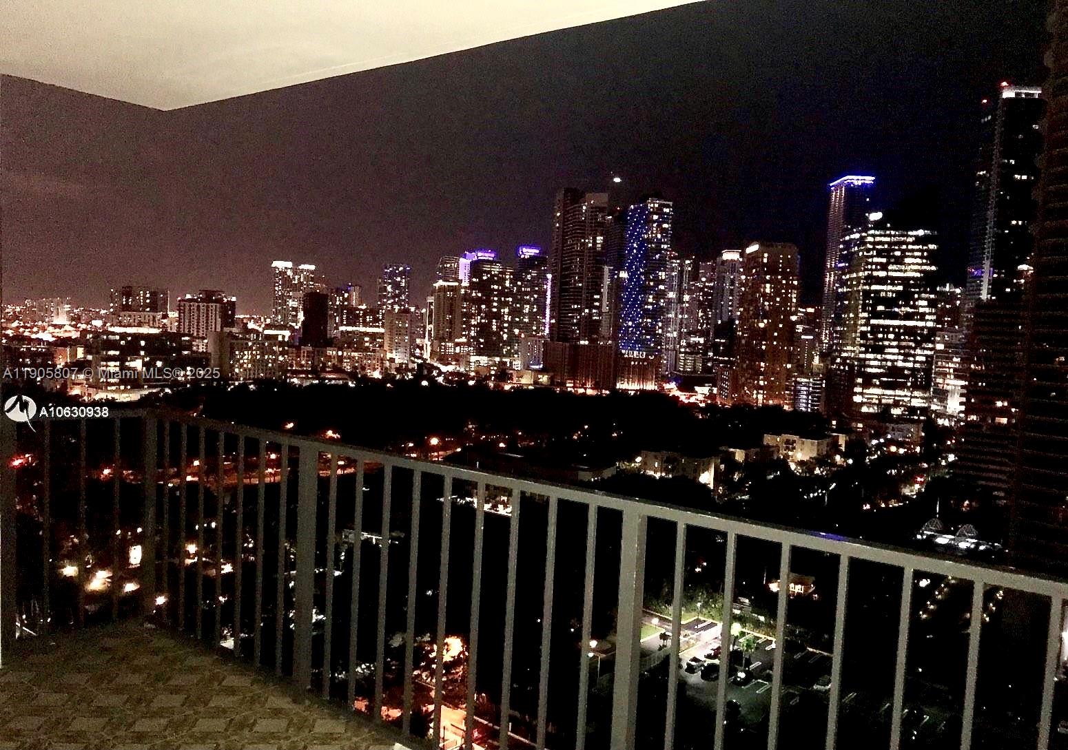 BRICKELL PLACE CONDO - Residential Lease