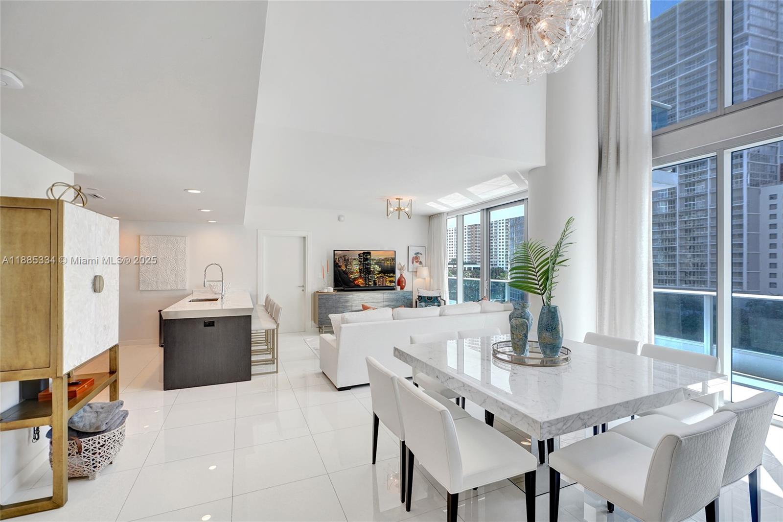 View photos, virtual tours, details... 200 Biscayne Boulevard Way 505