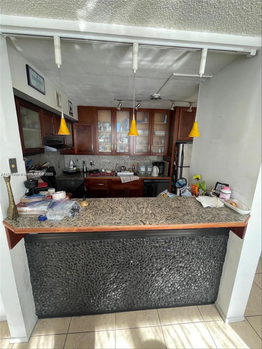Live Oak Condominiums - Residential