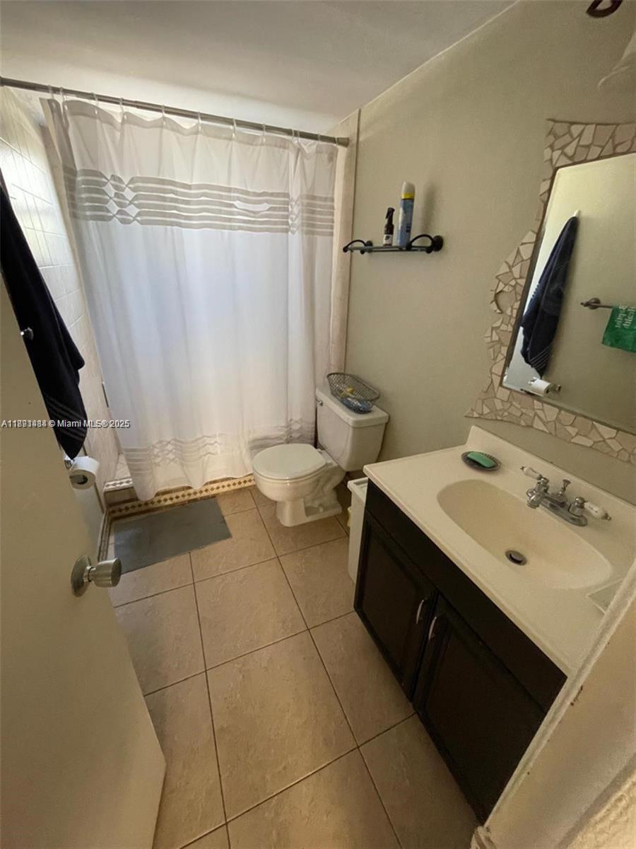 Live Oak Condominiums - Residential