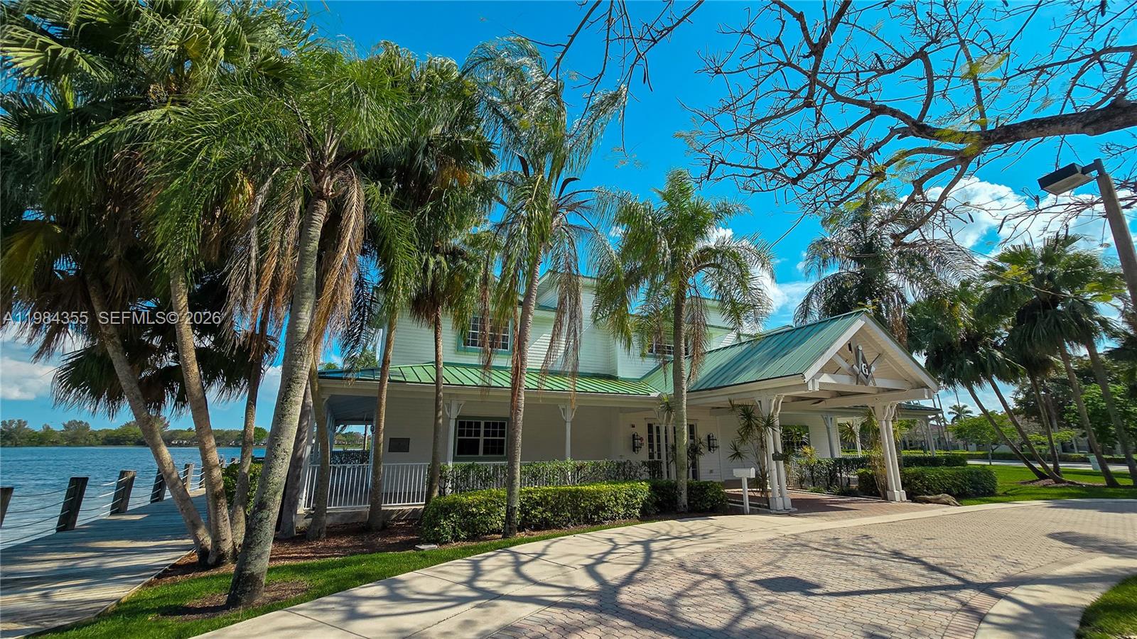 SILVER LAKES AT PEMBROKE - Residential Lease