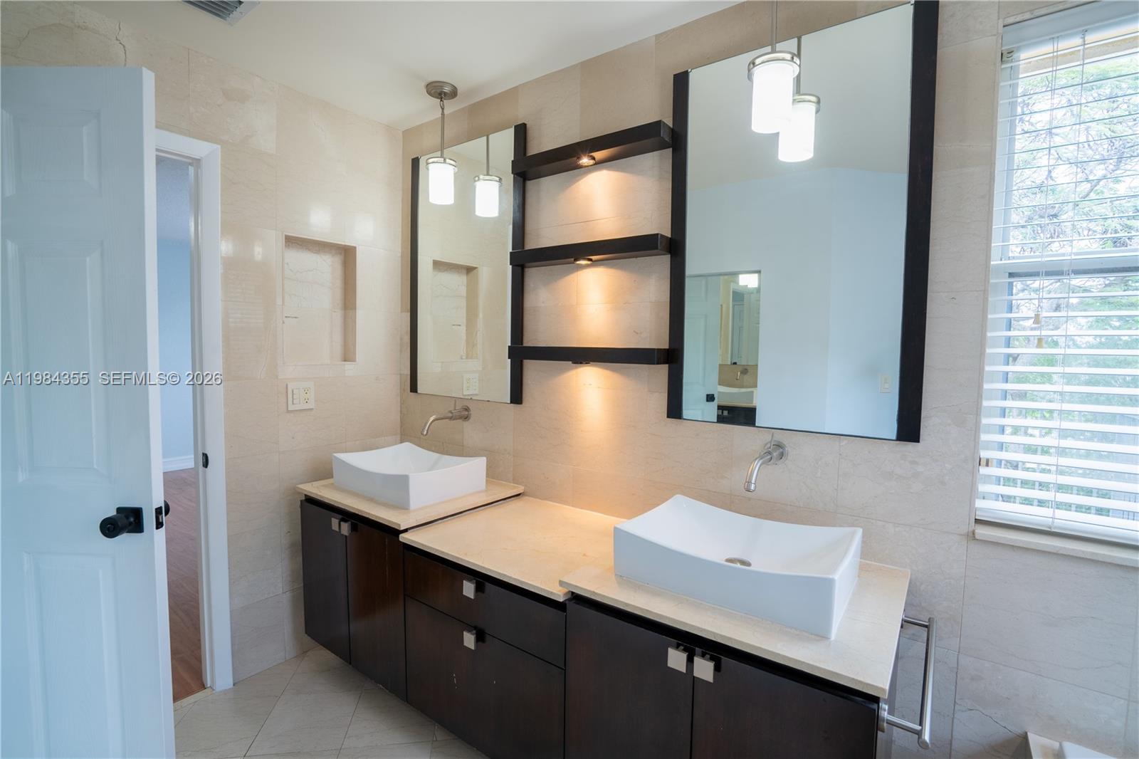 SILVER LAKES AT PEMBROKE - Residential Lease