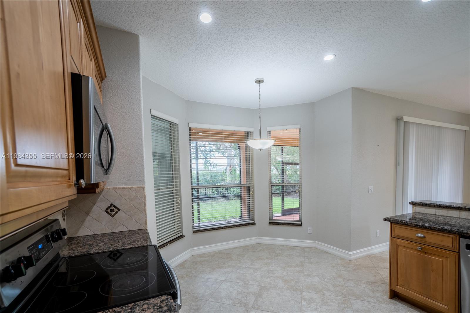 SILVER LAKES AT PEMBROKE - Residential Lease