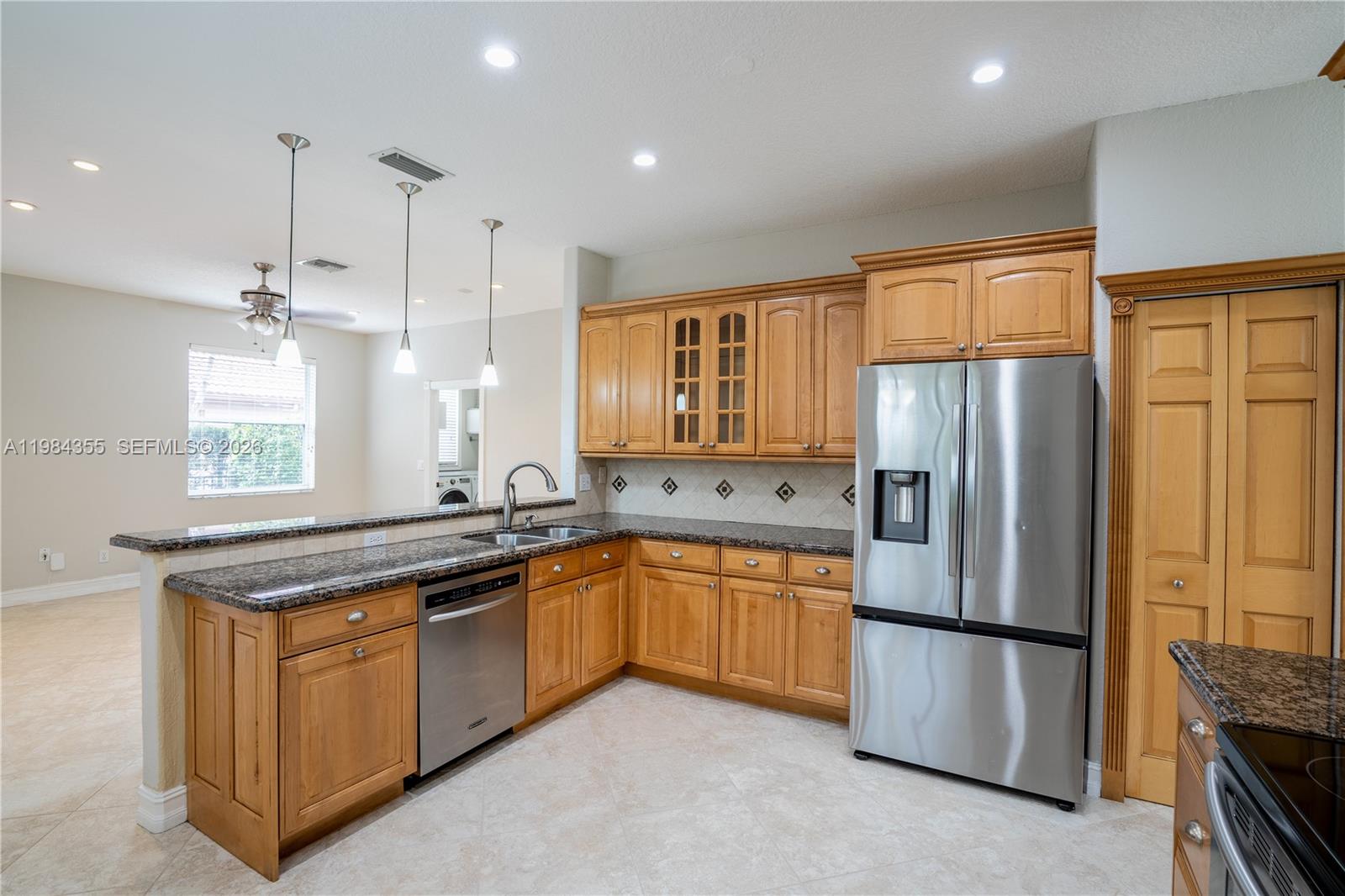 SILVER LAKES AT PEMBROKE - Residential Lease