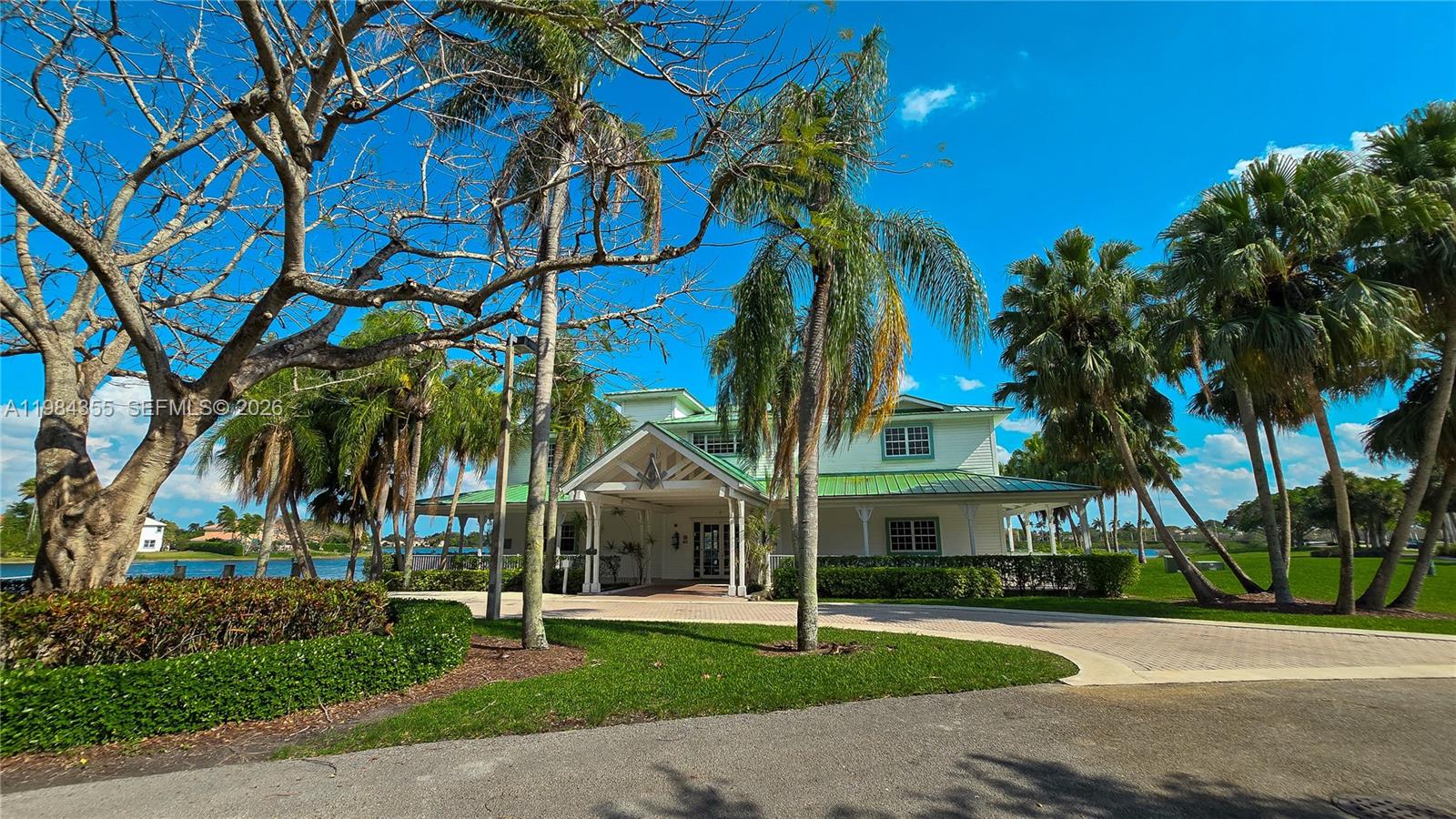 SILVER LAKES AT PEMBROKE - Residential Lease