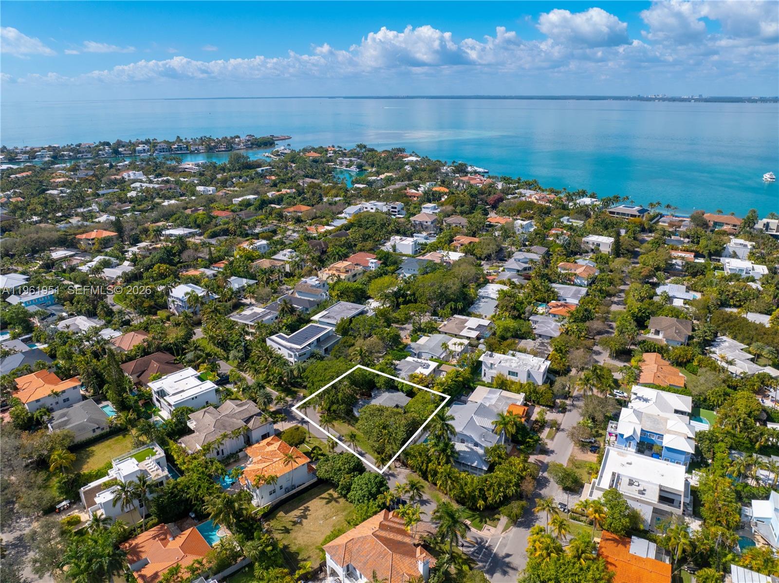 TROPICAL ISLE HOMES SUB 3 - Residential