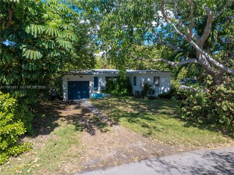 301 Redwood Ln Key Biscayne FL 33149