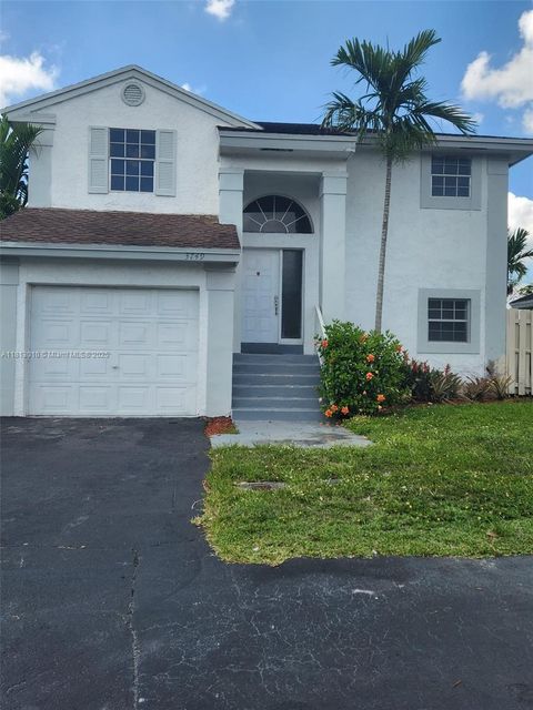 3749 NW 107th Way 3749 Sunrise FL 33351