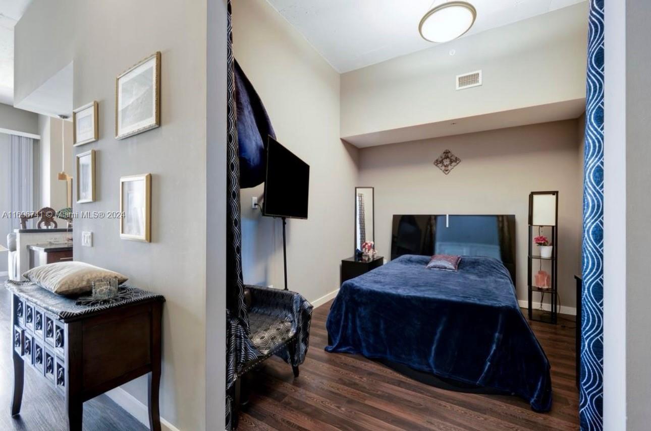 EDGE CONDO - Residential Lease