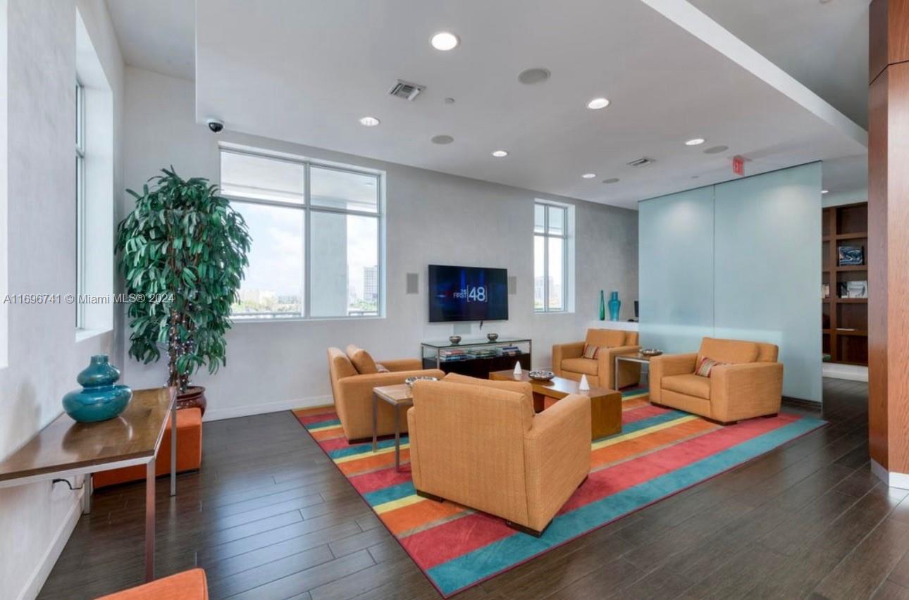 EDGE CONDO - Residential Lease
