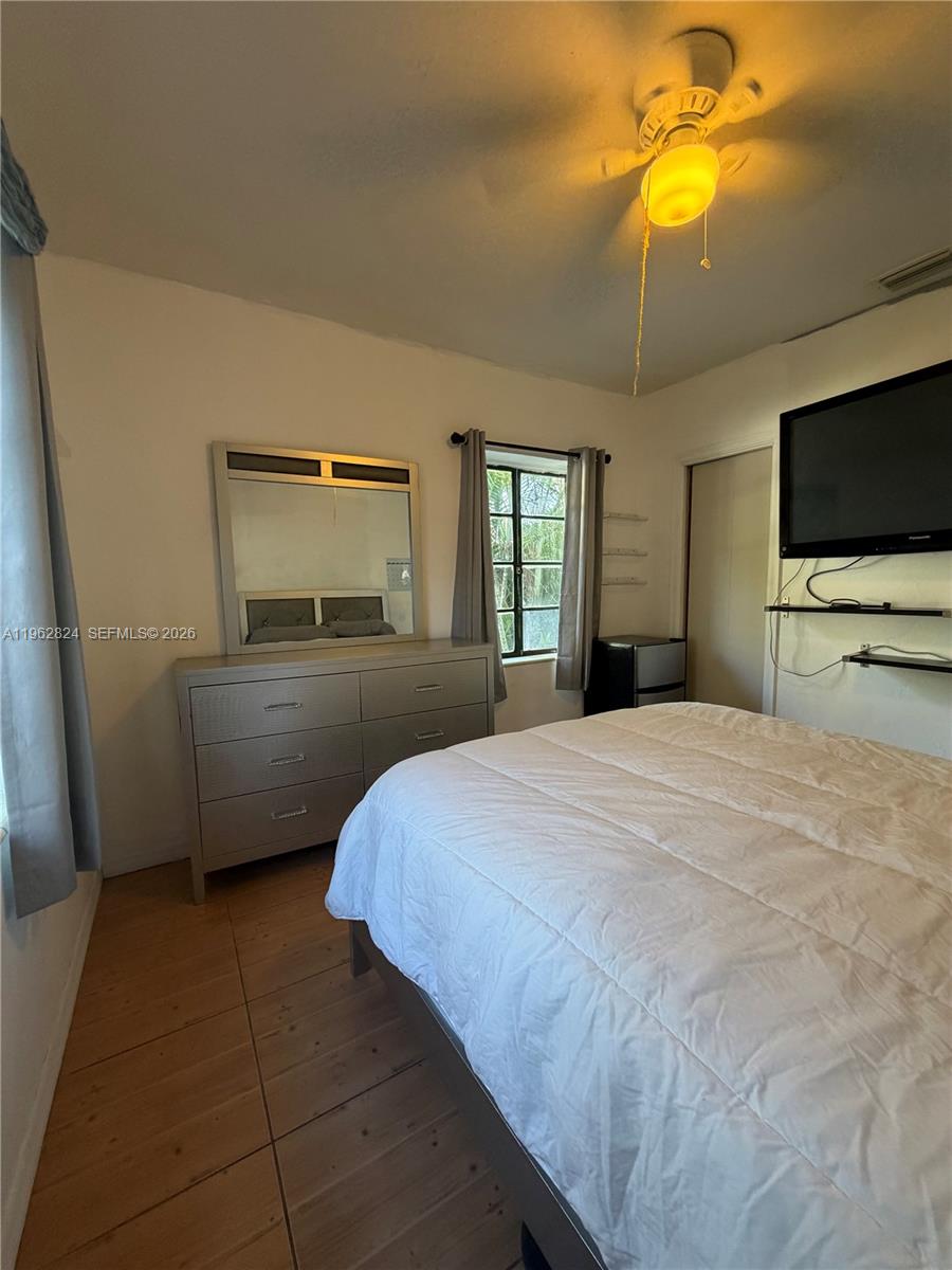 MELROSE HEIGHTS - Residential