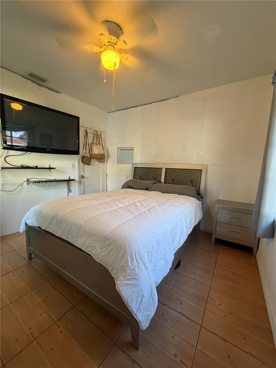 MELROSE HEIGHTS - Residential