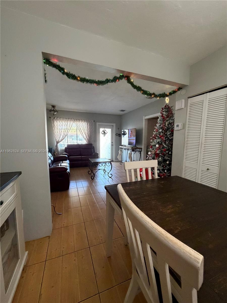 MELROSE HEIGHTS - Residential