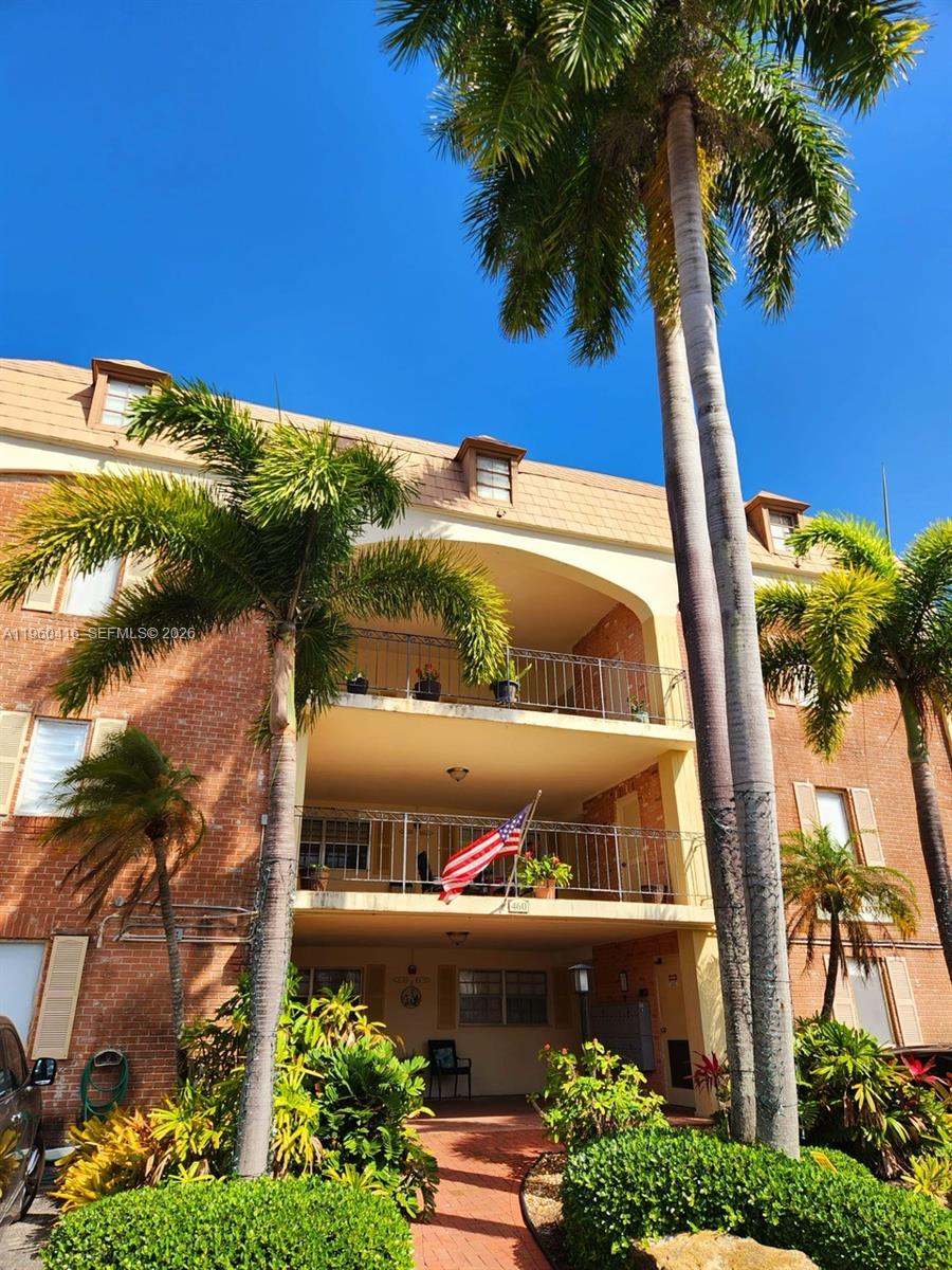 ISLE OF PARADISE CO-OP - Residential